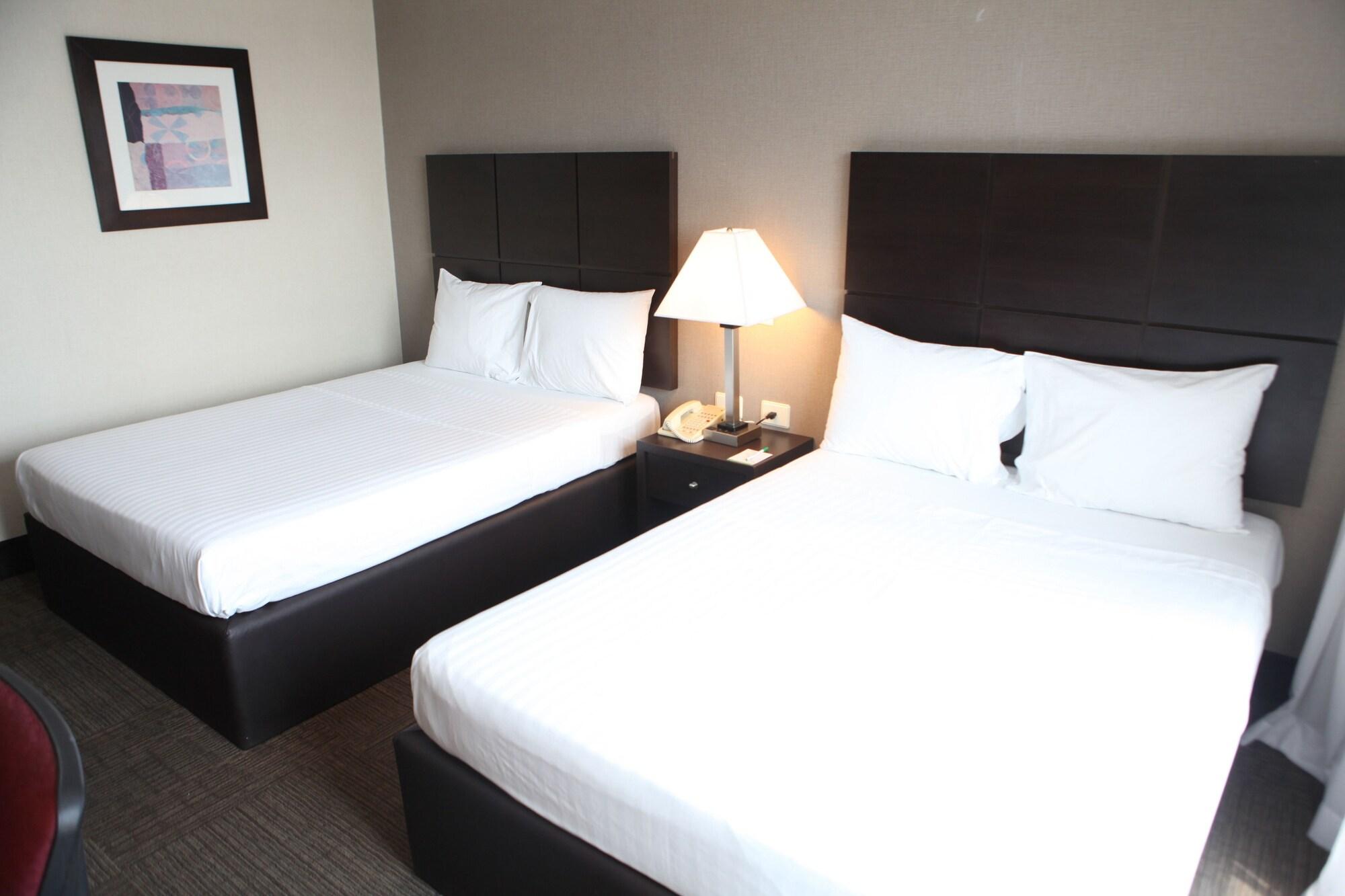 Everest Ciudad Victoria Extérieur photo