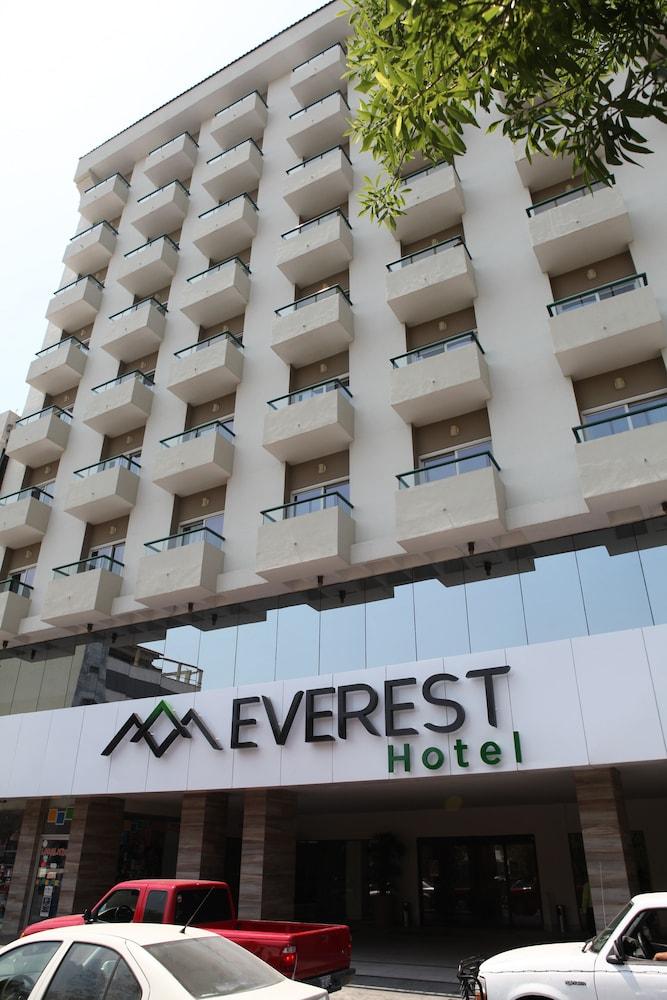 Everest Ciudad Victoria Extérieur photo