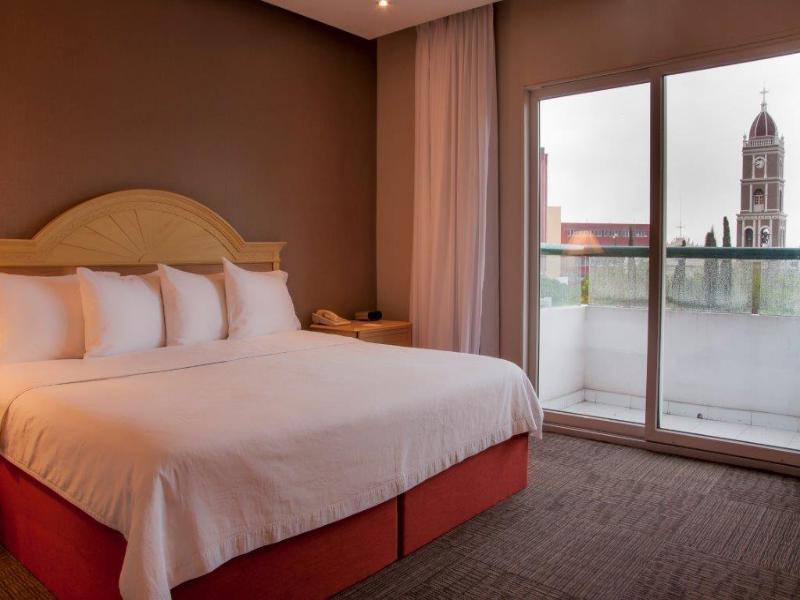 Everest Ciudad Victoria Extérieur photo